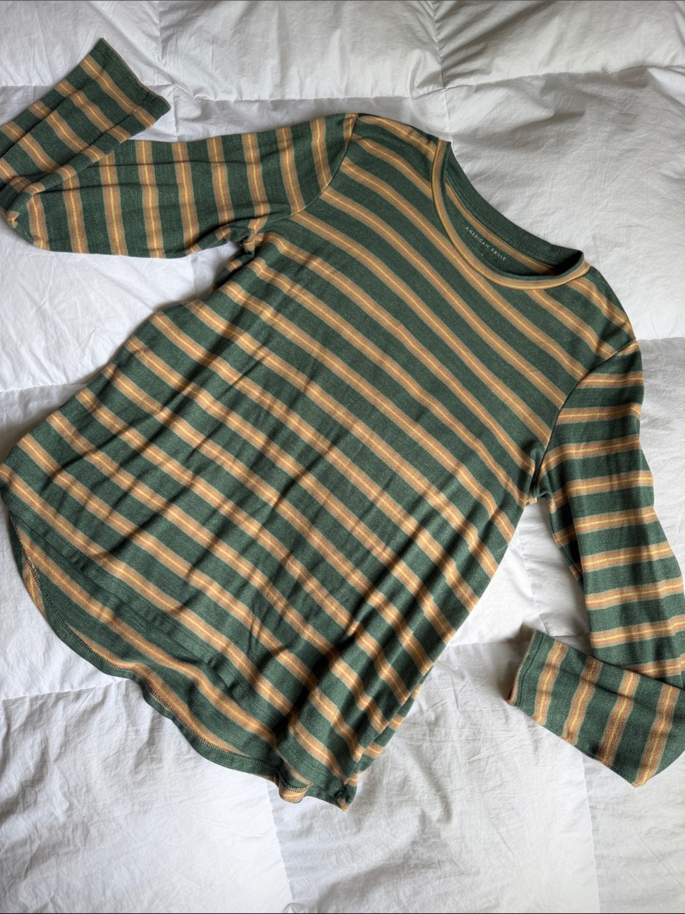 American Eagle Long Sleeve Sweater